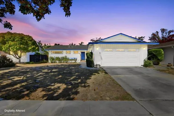1127 VASQUEZ AVE