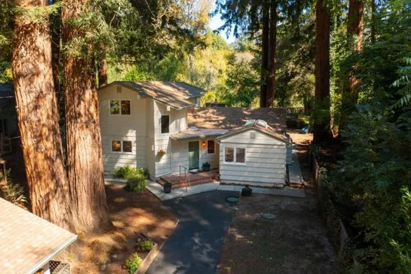 114 GAIL DR