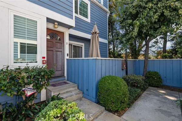 123 W SPRING ST B