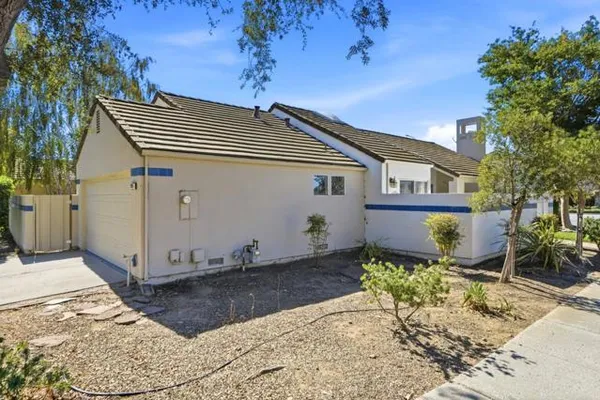 1205 KELLY PARK CIR