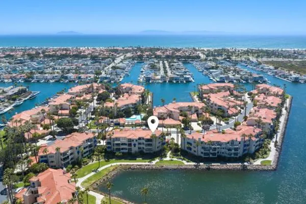 1808 EMERALD ISLE WAY