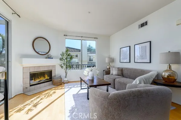 4045 MILANO PL