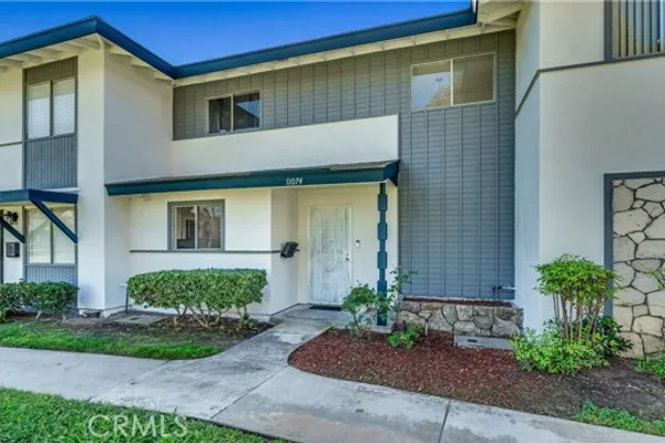 11074 KIBBINS CIR