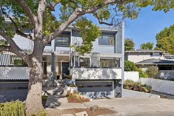 671 FOX CT