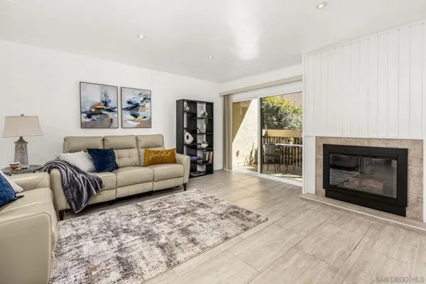 423 S SIERRA AVE 170