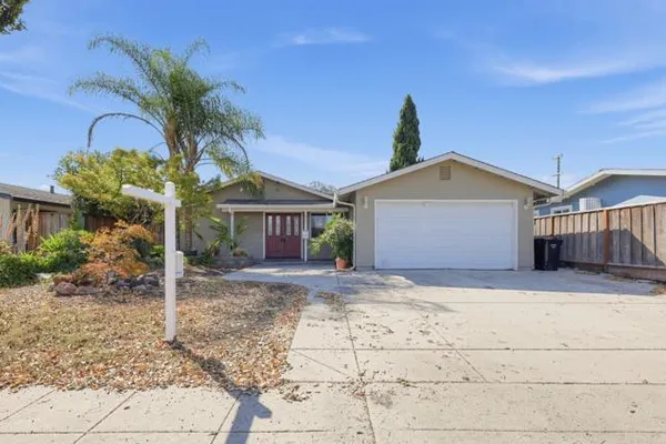 850 LAKEBIRD DR
