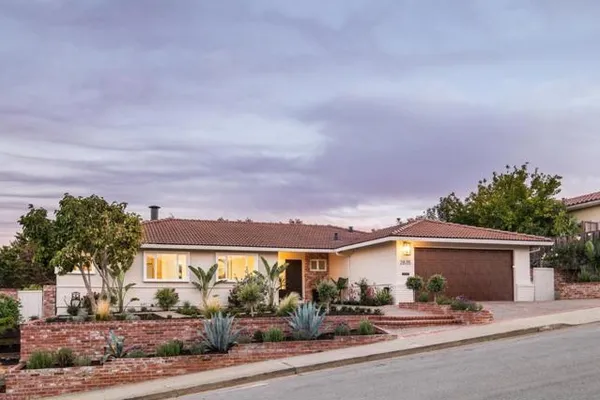 2835 ARGUELLO DR