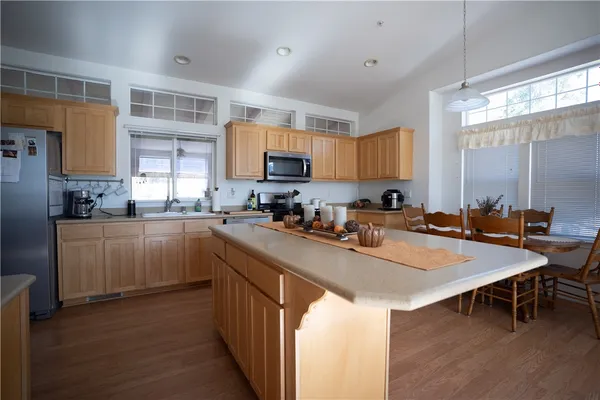 26640 PARADISE VLY