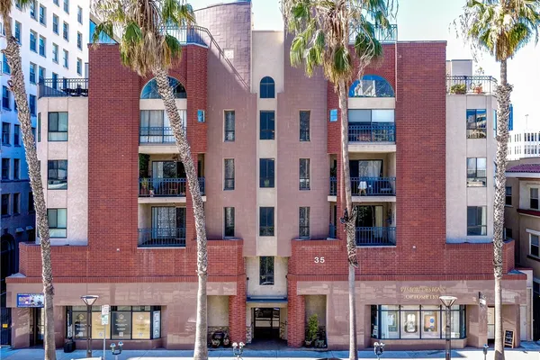 35 LINDEN AVE 202