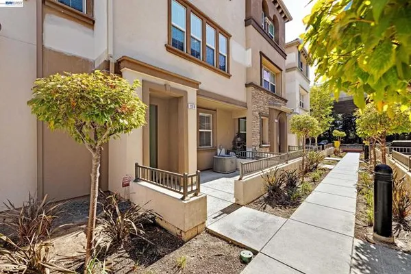1159 MARTIN LUTHER KING DR