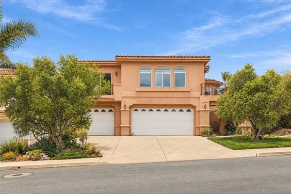 90 VILLA CT