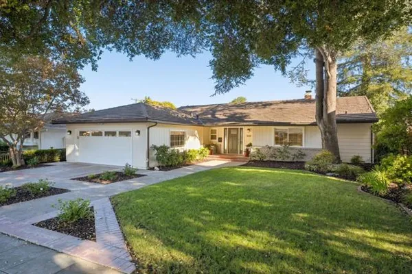 1688 BEL AIR AVE