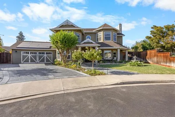 86 RHIANNON CT