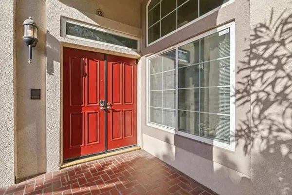 203 MEADOWLAND DR