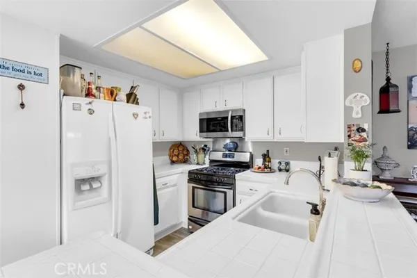 27359 RYAN DR