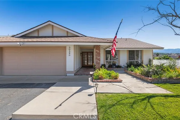 30390 HONEYSUCKLE HILL DR