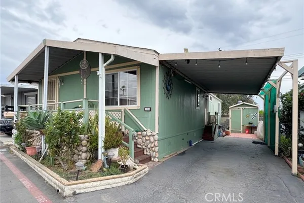 21210 E ARROW HWY TRLR 120