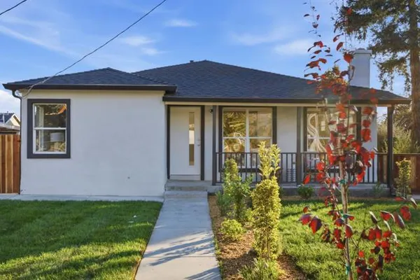 101 LAUMER AVE