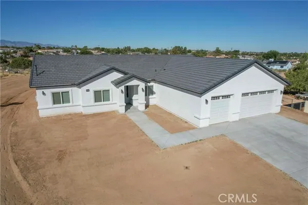 8106 PEACH AVE