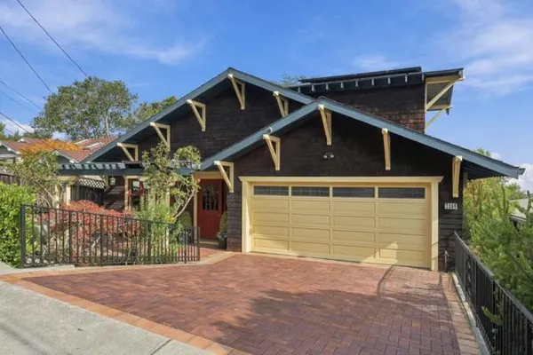 2304 CASA BONA AVE