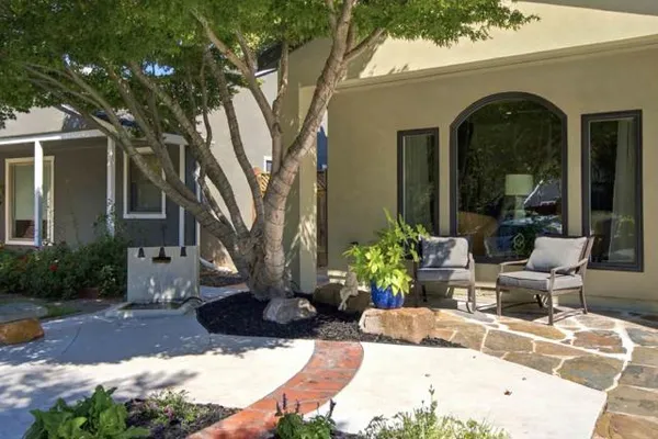 1874 ARBOR DR