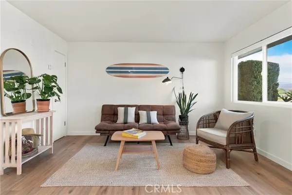 1187 SANTA YNEZ AVE C