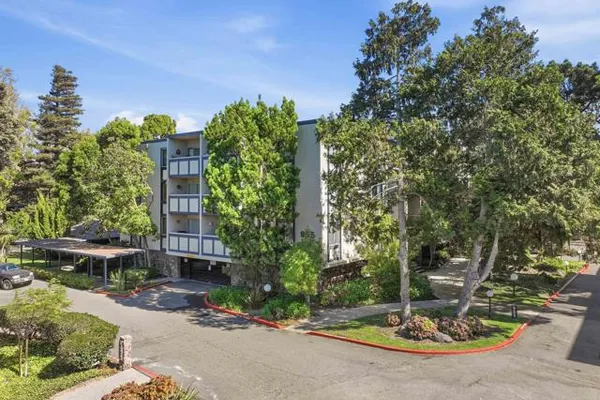 955 SHOREPOINT CT 209