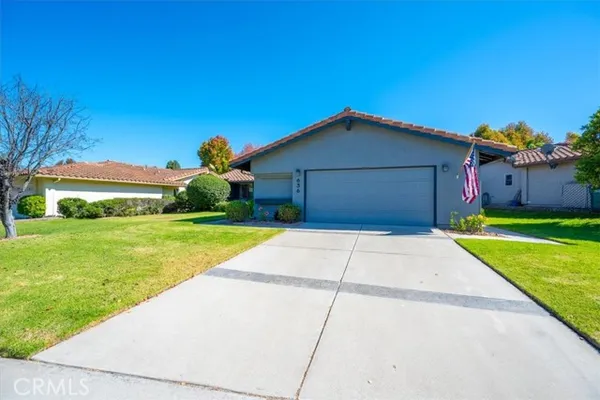 636 BARBERRY WAY