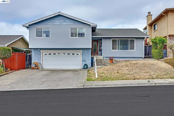 372 MONACO AVE