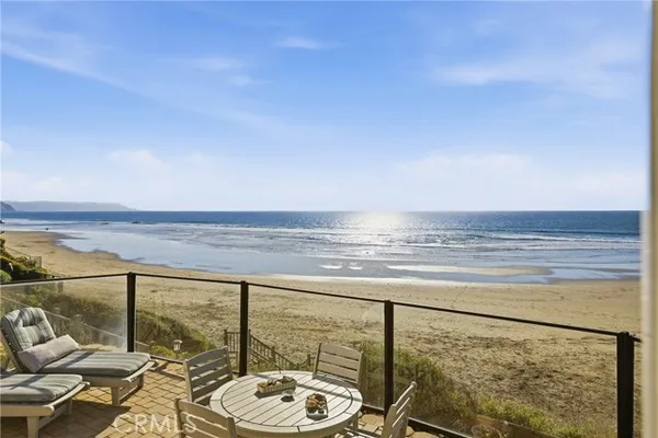 2712 STUDIO DR