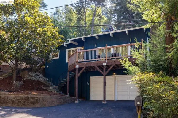 33 EASTWOOD CT