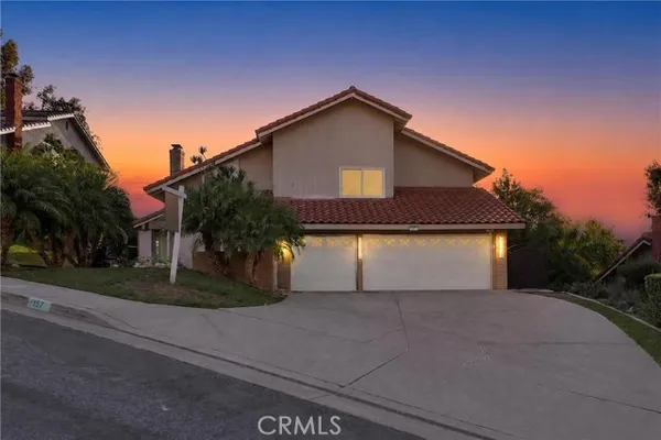 157 S DONNA CT