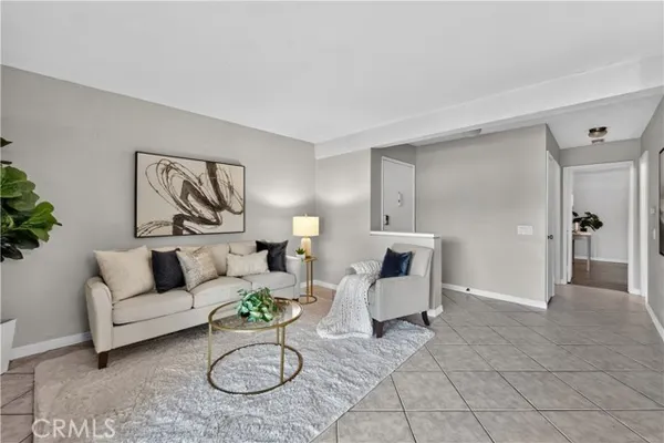 23351 LA GLORIETA C