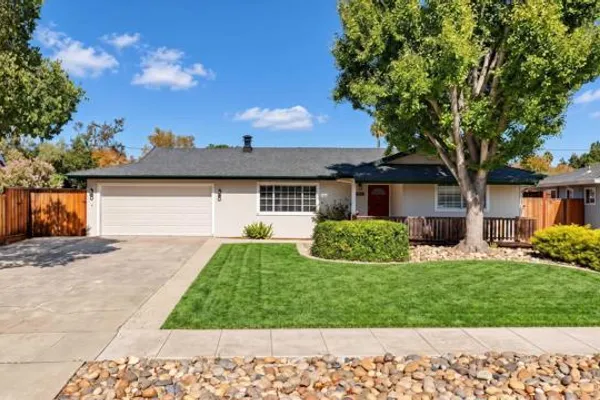 1387 VALLEJO DR