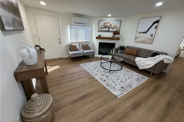 402 E FOOTHILL BLVD SPC 59