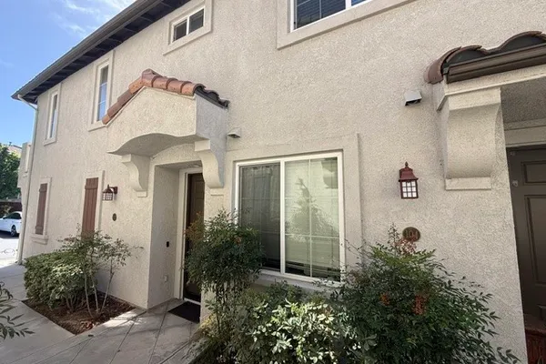 2127 PALO ALTO DR 103