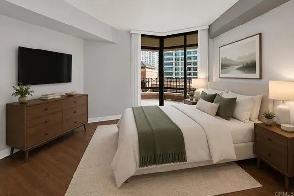 500 W HARBOR DR 716
