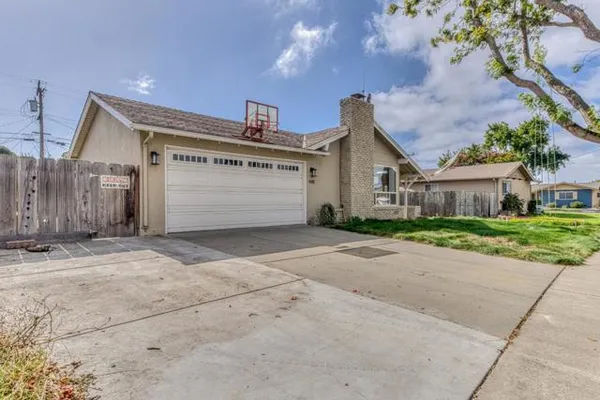 945 SAN SIMEON DR