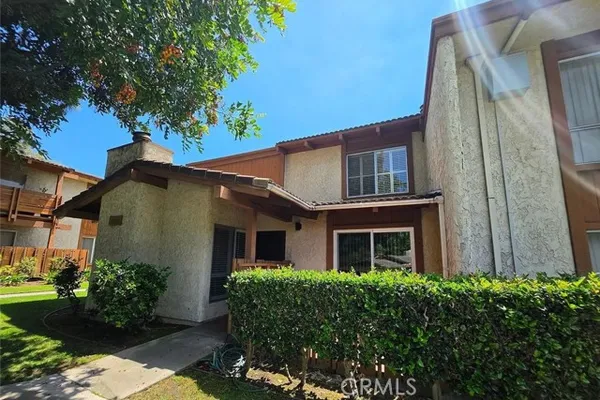 3709 COUNTRY CLUB DR 1