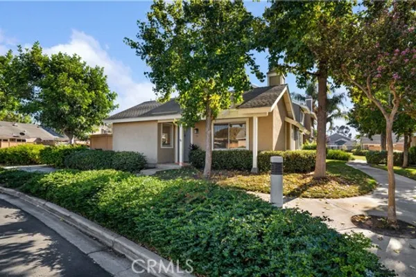 13 HOLLOWGLEN 47