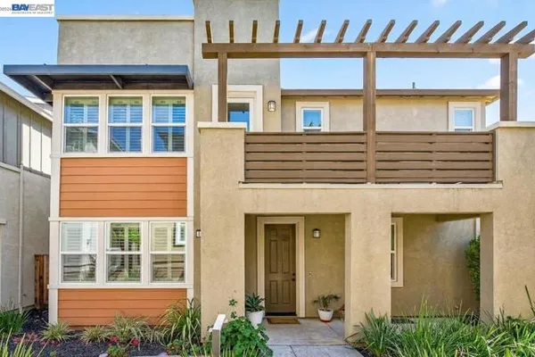 4176 HEALDSBURG WAY