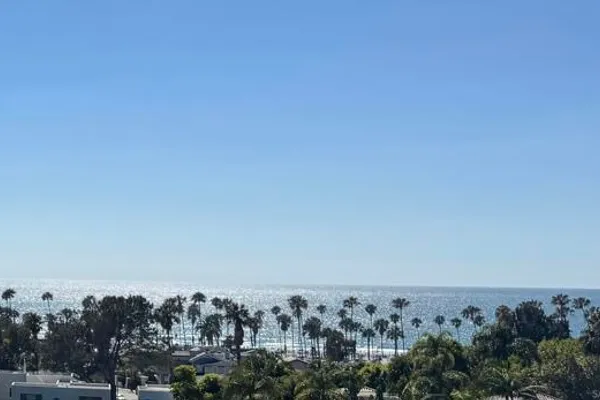 8308 CALLE DEL CIELO