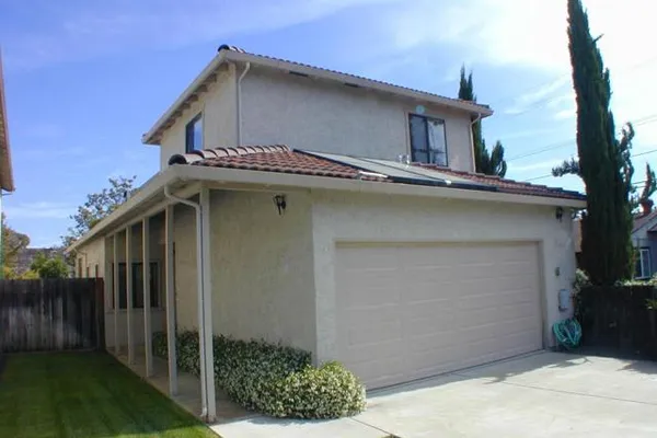 735 E HOMESTEAD RD