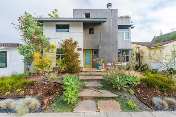 358 SANTA ANA AVE