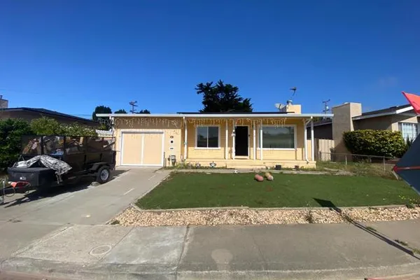 307 HEATHER WAY