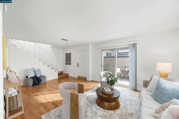2037 SIERRA RD 2