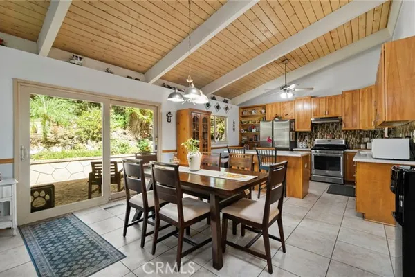 10468 ALTA LOMA DR
