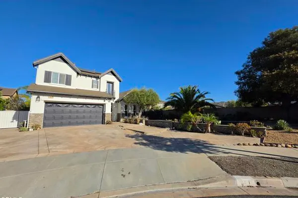 364 COTTAGES CT