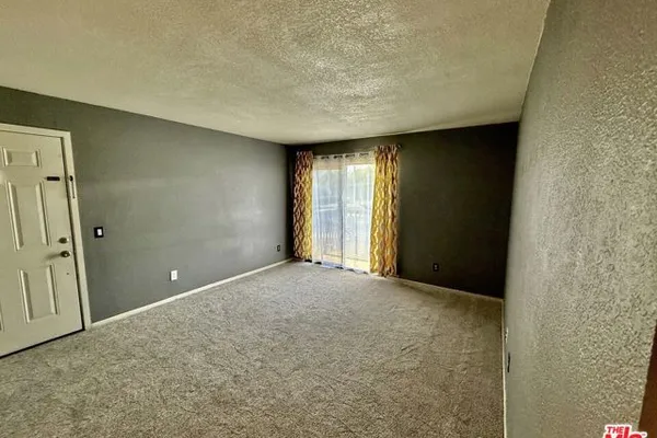 1265 KENDALL DR 6I5