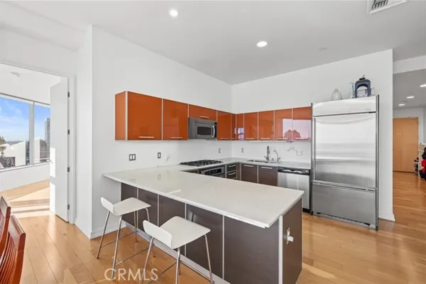 801 S GRAND AVE 1611